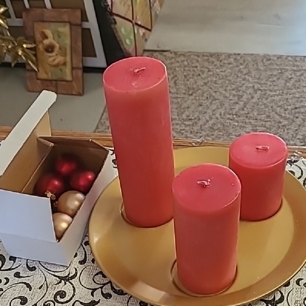 Holiday Time Centerpiece Collection